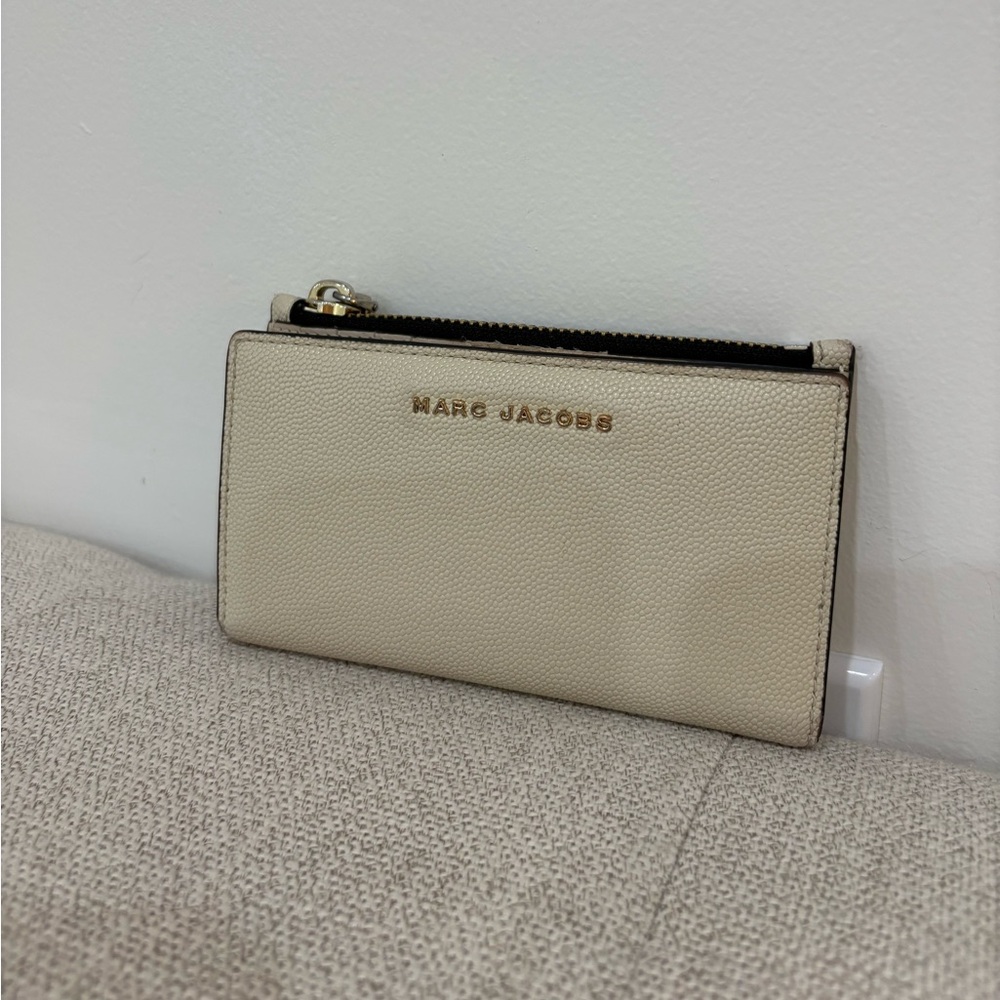 Marc Jacobs Cream Card Holder with Gold Detail